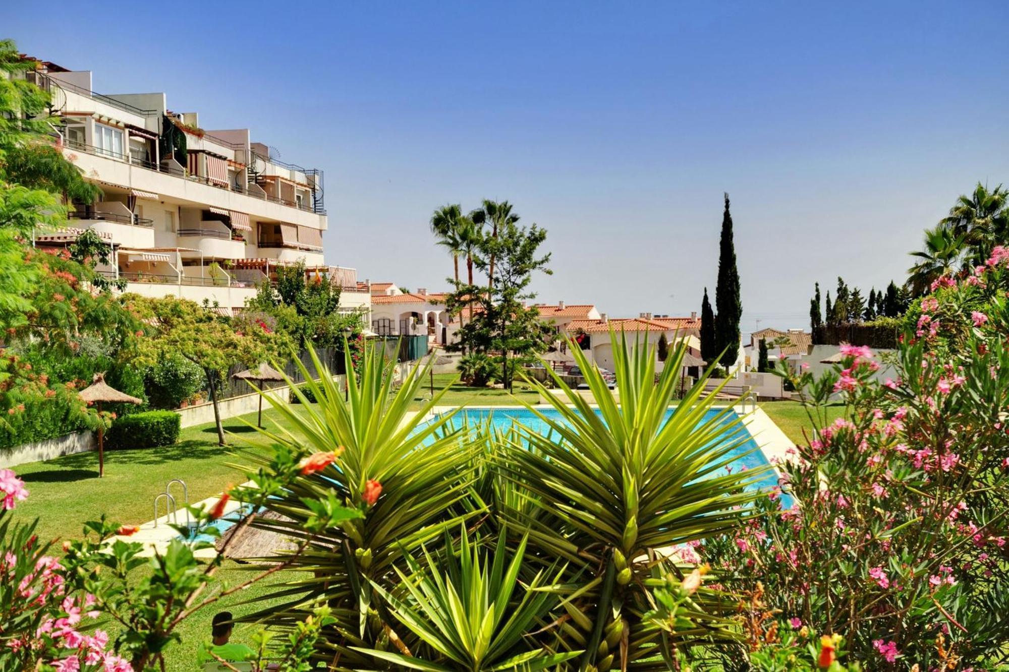 Del Parque Flats - Golf & Terrace Appartement